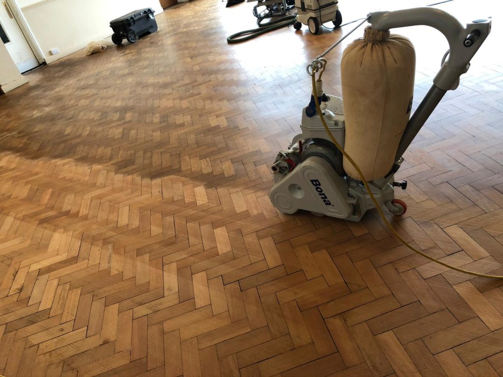SANDING & FINISHING